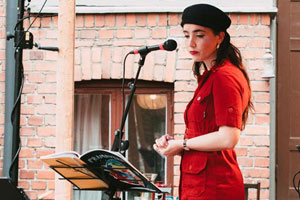 Elsa Tölli. Photo by Riikka Vaahtera