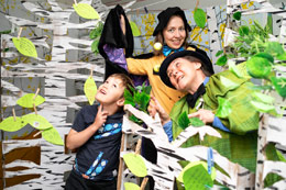 Children's program. Photo by Susanna Lyly.