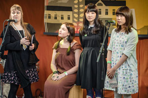 Mayu Saaritsa, Anu Aamu Aurora, Hikaru Cho (JP) & Yumi Fuzuki (JP), Annikin Runofestivaali 2016. Kuva: Eino Ansio